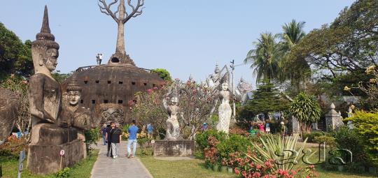 Wat Xiengkhuane, well-known to domestic and foreign visitors